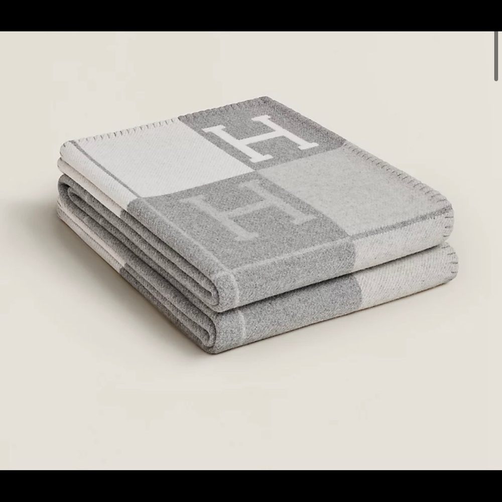 Avalon III Hermes Blanket w box - Picture 2 of 8
